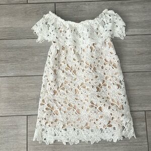 Guild The Hanger White Floral Off The Shoulder Dress Size Small NWOT